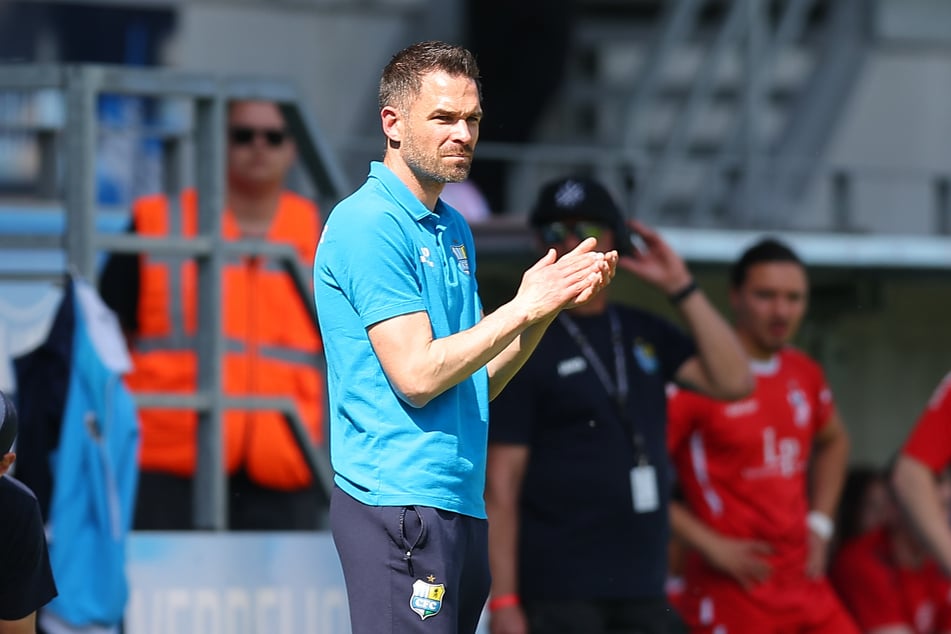 Die Mannschaft von Trainer Benjamin Duda (36) kämpfte am Samstag bis zum Schluss für das Remis.
