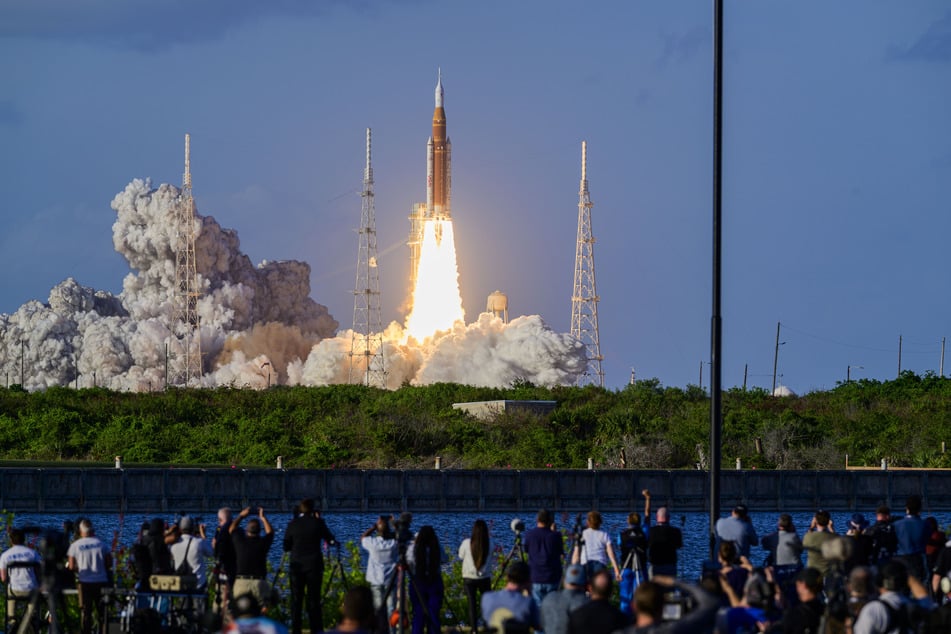 Am 1. April brach die Menschheit nach 53 Jahren wieder in Richtung Mond auf.