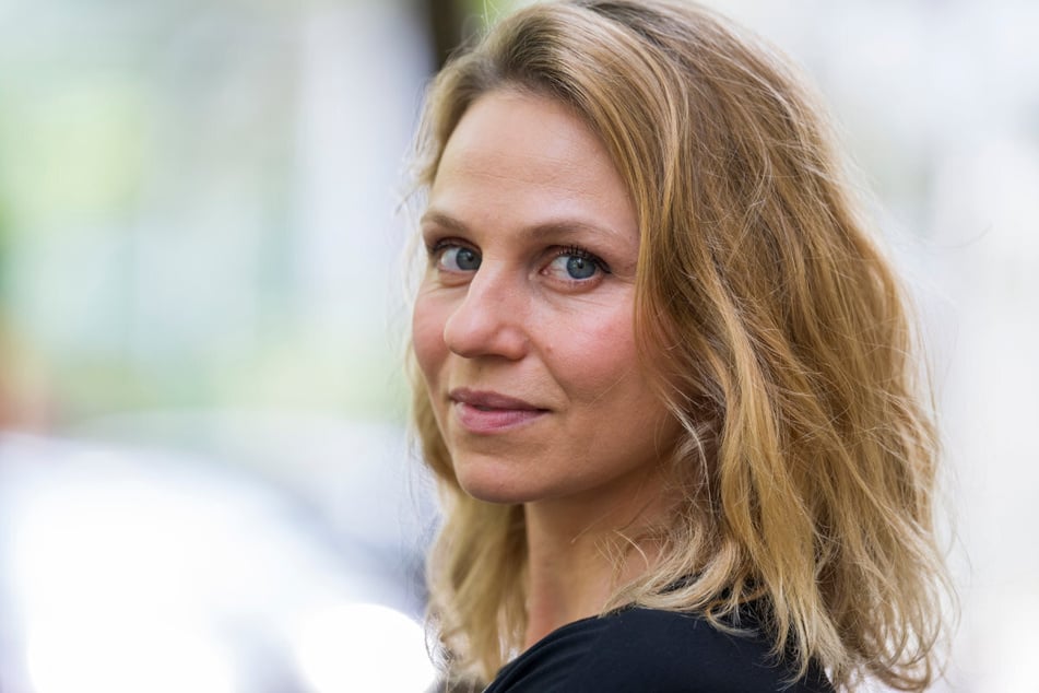 Die Schauspielerin Teresa Rizos (39) entdeckte selbst zufällig bei einer Internetsuche Porno-Fakes von sich selbst.