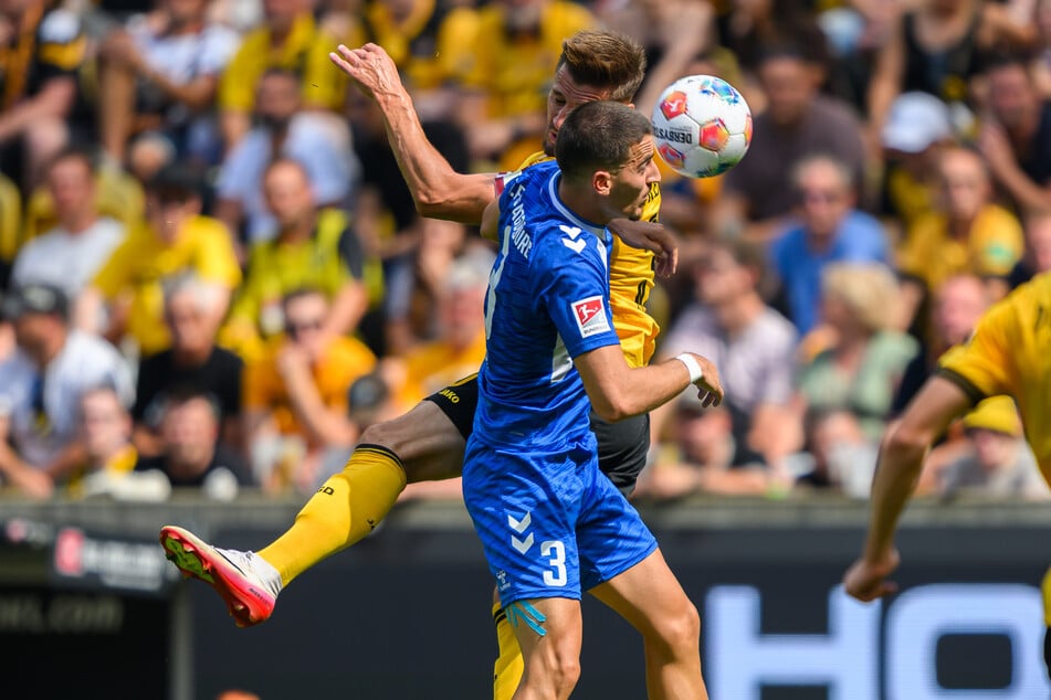 Andi Hoti (M., 22) möchte im Winter noch wechseln. Dynamo Dresden soll an ihm interessiert sein.