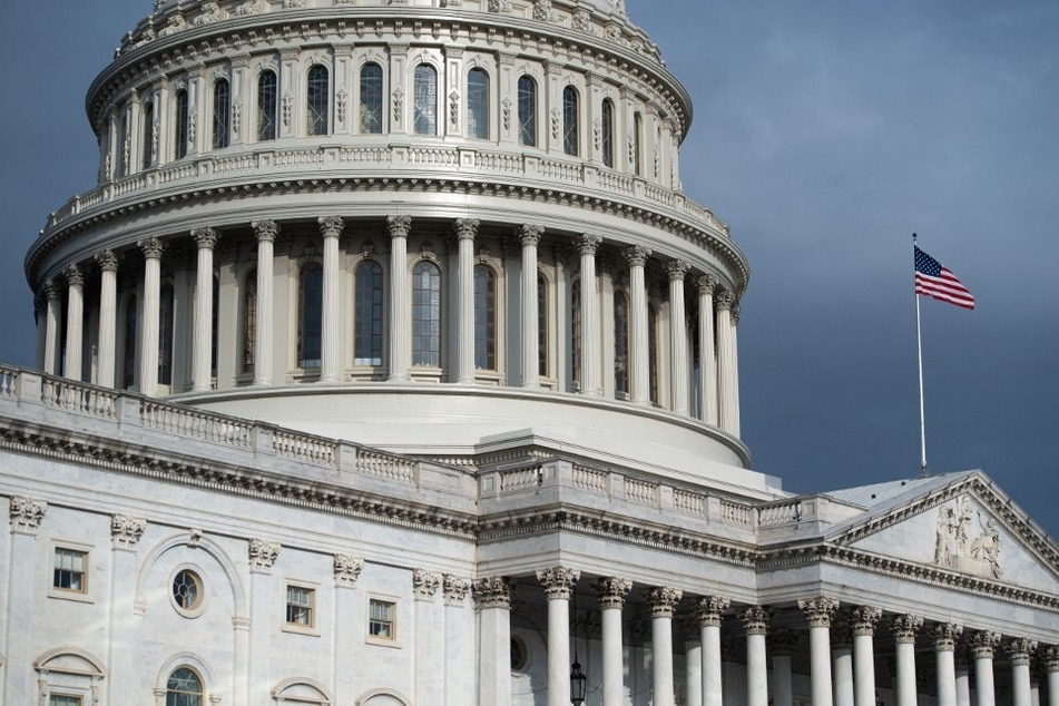 Congress turns to $1.7-trillion funding bill to avert government shutdown