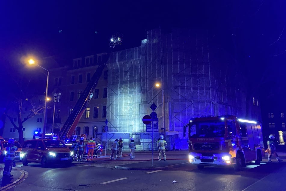 Dresden: Feuerwehr-Einsatz in Dresdner Wohnhaus: Dort brannte es schonmal!