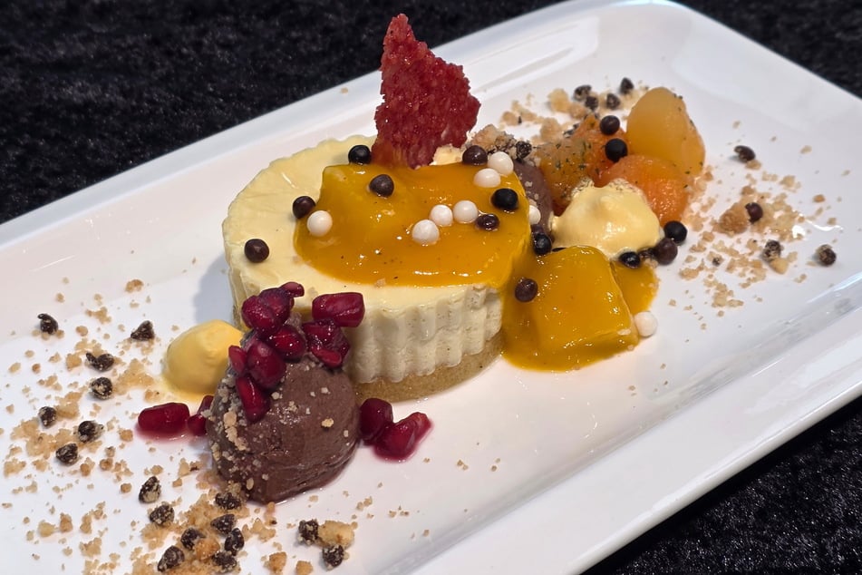 Das Dessert: Hawaiianischer Cheesecake mit Mango.