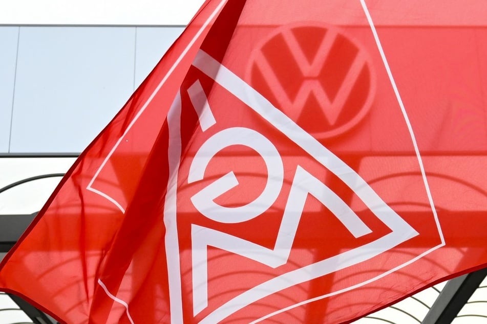 Die Industrie sei bedeutend für den Wohlstand und den sozialen Zusammenhalt im Osten, warnt IG Metall.