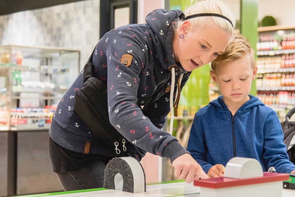 Die Themen der Ausstellung sind nicht nur etwas für Zahlen-Fans, sondern auch für Mathe-Neugierige.