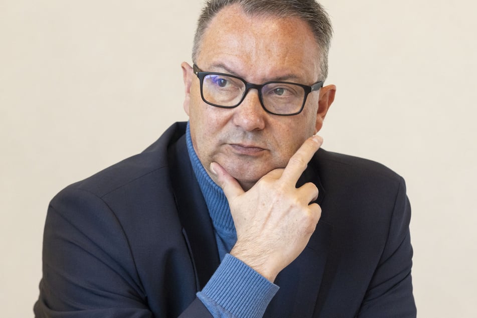 Bildungsbürgermeister Jan Donhauser (56, CDU) schlägt dem Träger einen Ausweichstandort vor.