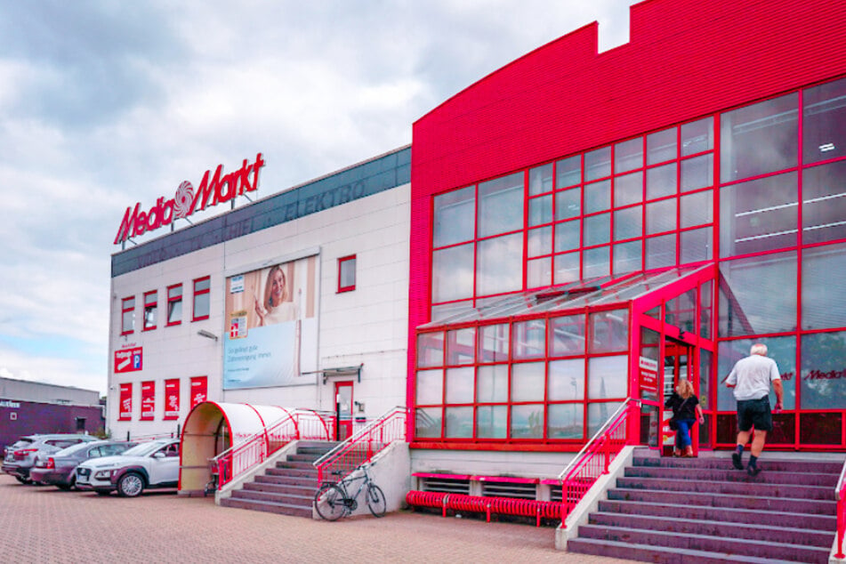 MediaMarkt Lüneburg - Lüner Rennbahn 4.