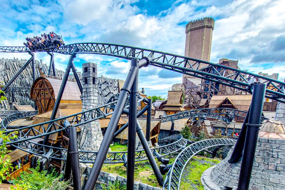 Das Phantasialand hat von 5. April bis einschließlich 25. Januar 2026 wieder durchgehend geöffnet.