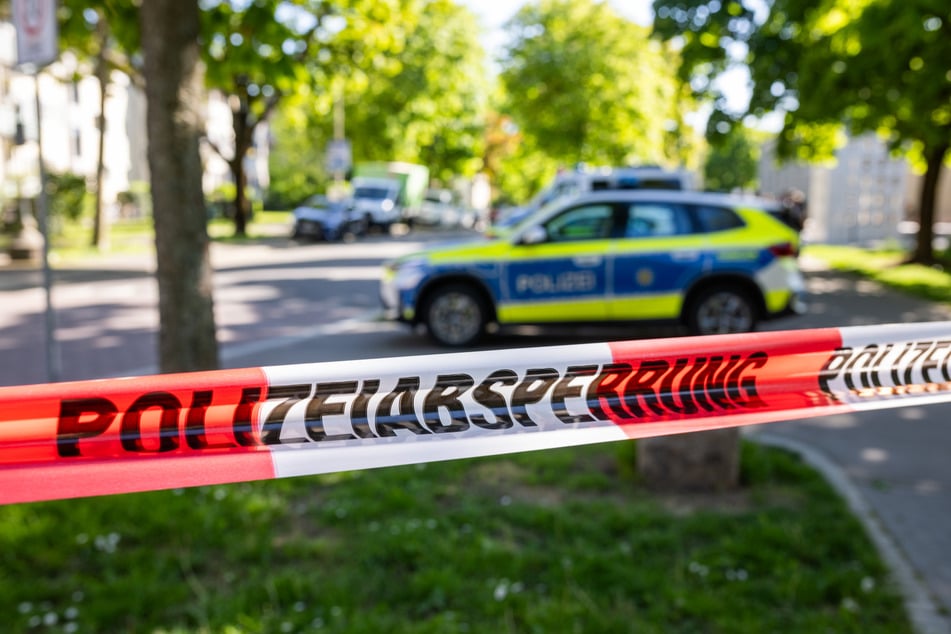 Nach dem Fund einer Cannabis-Plantage in einer Wohnung in Bonn hat die Polizei die Ermittlungen gegen einen 44-Jährigen aufgenommen. (Symbolbild)