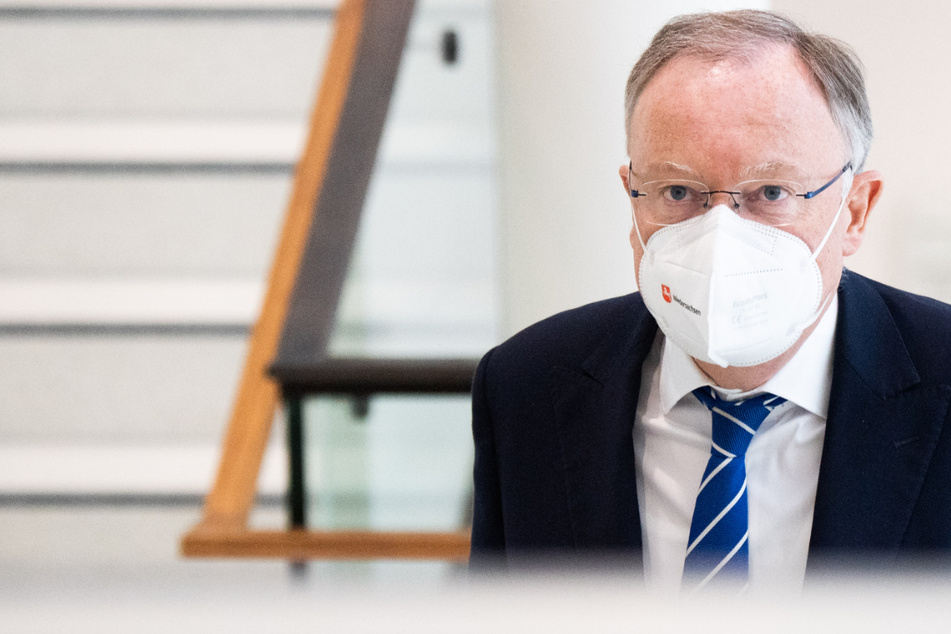 Stephan Weil (62, SPD), Ministerpräsident von Niedersachsen, spricht von einer "niederschmetternden" Bilanz.