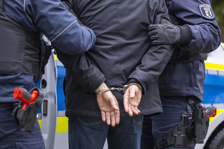 Berlin: Mann (†46) in Grünanlage in Berlin-Wedding getötet: Tatverdächtiger festgenommen!
