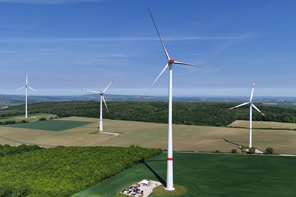 Vier Windräder sollen schon bald am Rand von Reinsdorf und Mülsen (Landkreis Zwickau) stehen. (Symbolbild)