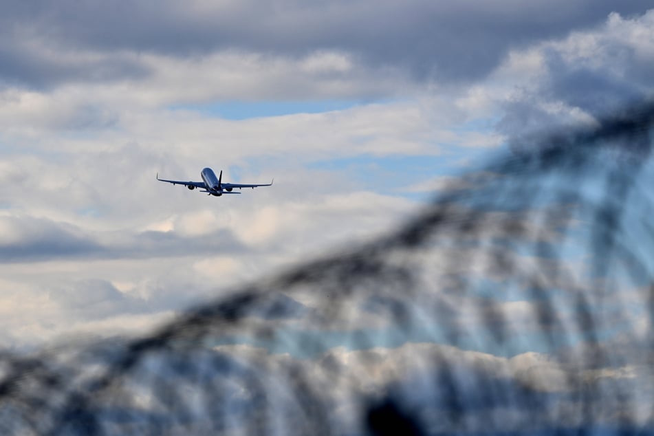 Immer wieder werden Flüchtlinge per Flieger abgeschoben.