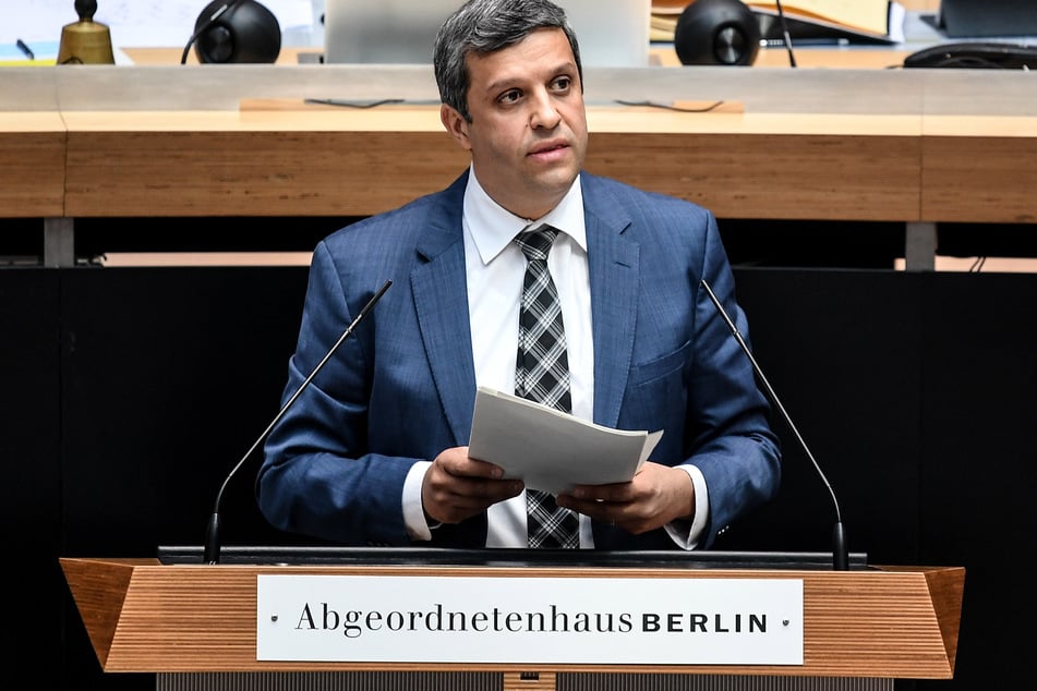 SPD-Fraktionsvorsitzender Raed Saleh hat die Maßnahmen des Senats verteidigt.