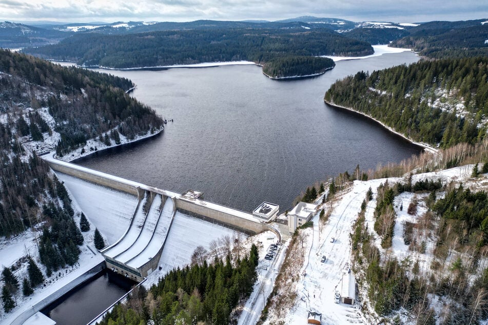Die Talsperre Eibenstock ist die größte Trinkwassertalsperre Sachsens. Insgesamt 25 Talsperren und Speicher dienen im Freistaat der Trinkwasserversorgung.