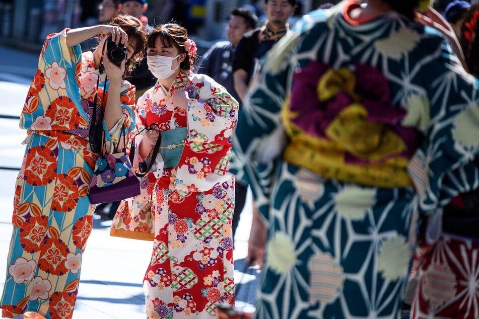 Kimonos, the traditionally Japanese clothing, have been at the center of recent controversies in China.