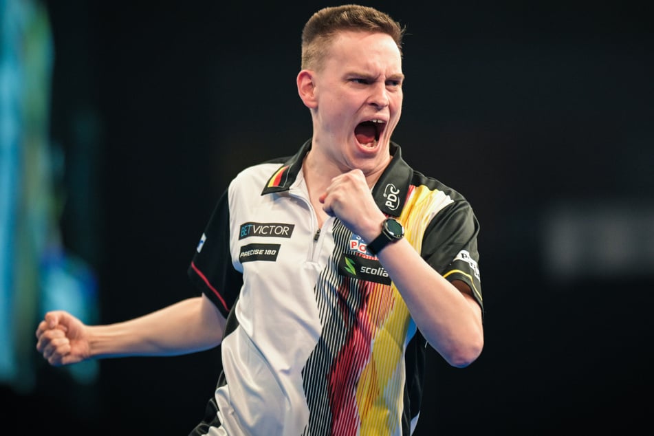 Ricardo Pietreczko (31) und Schindler treffen am Sonntag beim World Cup of Darts 2026 in Frankfurt am Main auf die Niederlande.