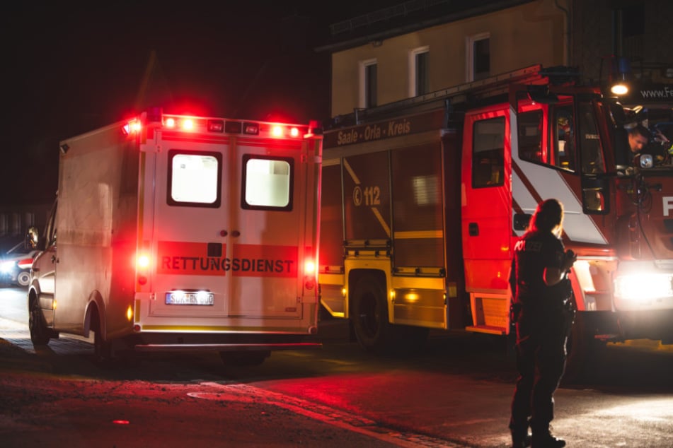 Neben der Polizei war auch die Feuerwehr und der Rettungsdienst im Einsatz.