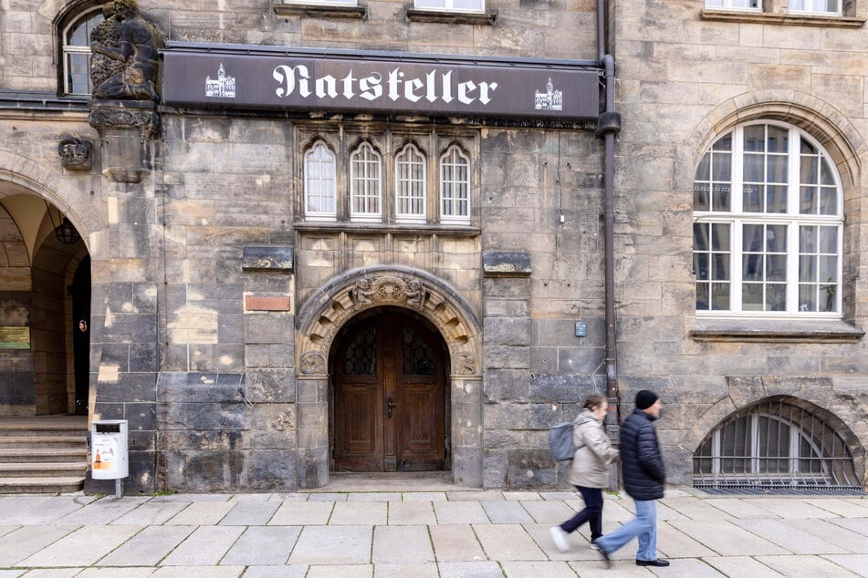 Der Eingang zum ehemaligen Ratskeller am Rathaus.