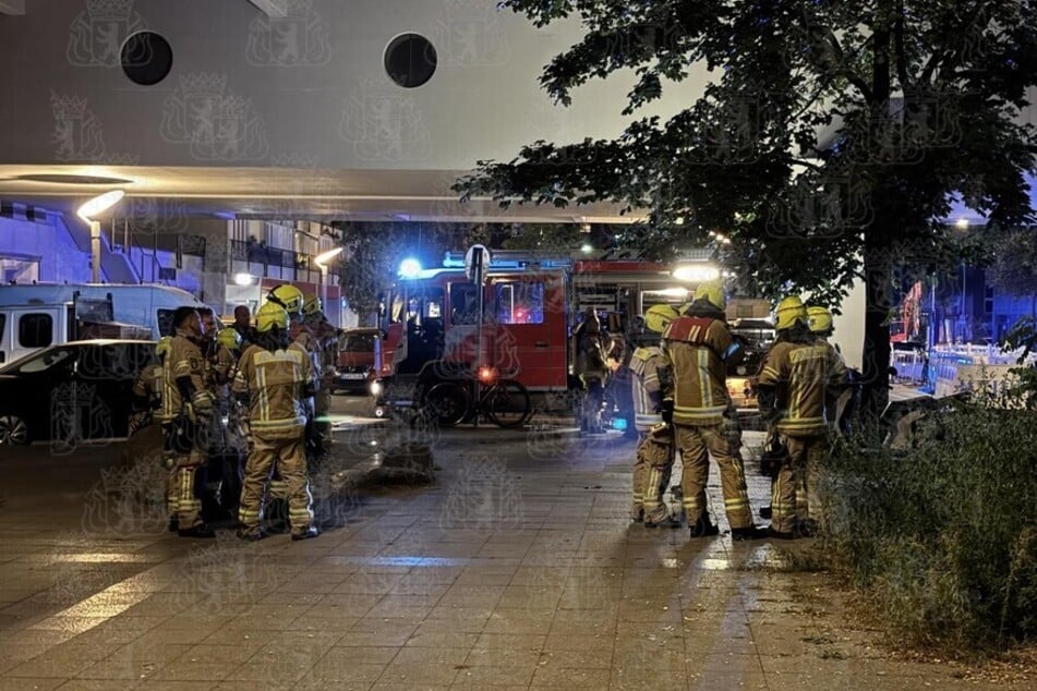 Die Berliner Feuerwehr war am Montagabend in Schöneberg im Einsatz.