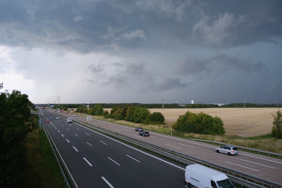 Gewitter in Mitteldeutschland! In wenigen Minuten so viel Regen wie sonst in mehreren Wochen