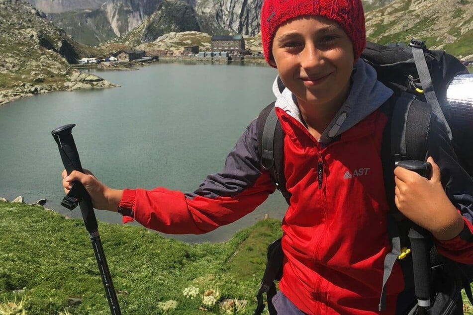 His shoes are made for walking: 10-year-old hikes from Italy to London to visit his grandma
