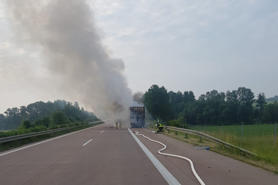 Die Fahrbahn in Richtung Dresden musste voll gesperrt werden.