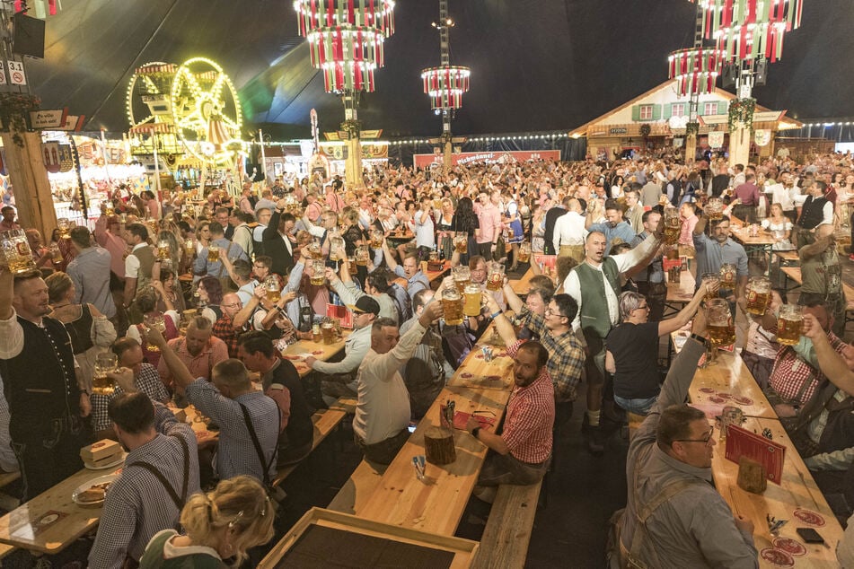 Ab 18 Uhr startet der zweite Abend des "Pichmännel-Oktoberfests" im Ostragehege.