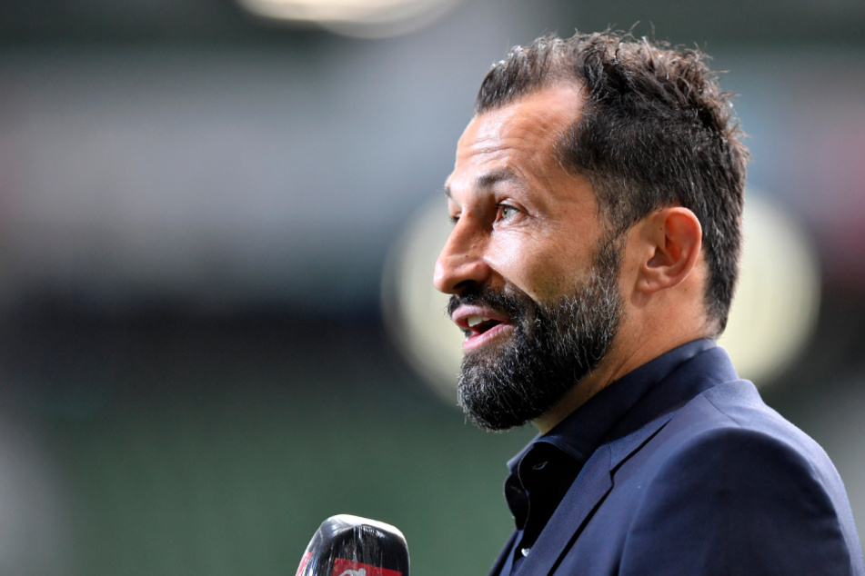 Sportdirektor Hasan Salihamidžić steht wegen Hudson-Odoi schon länger mit dem FC Chelsea in Kontakt.