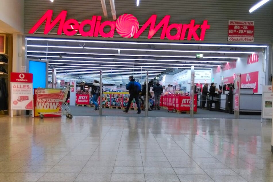 MediaMarkt Saarlouis (im Clubs-Center) auf der Dieselstraße 1.