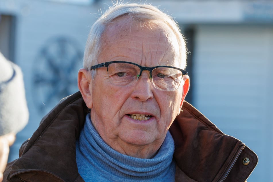 Till Backhaus (67, SPD) verteidigte sein Vorgehen rund um den Buckelwal.