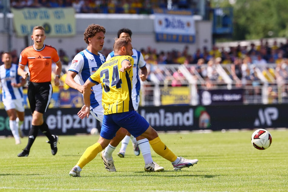 Immer wieder ging es etwas zu schnell für den Regionalligisten. Hertha hätte mit etwas mehr Konsequenz zur Halbzeit auch höher führen können.