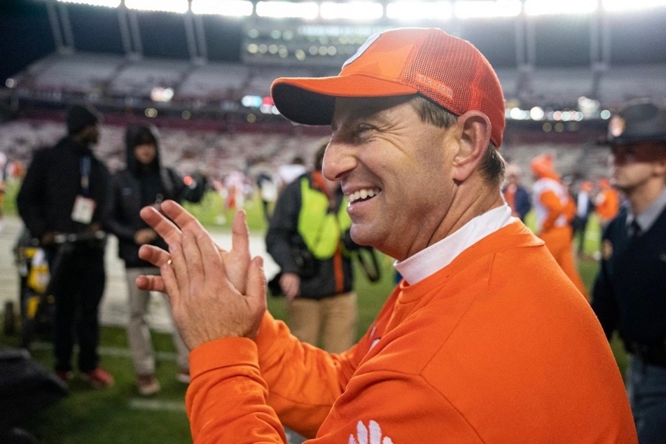 Clemson's Dabo Swinney new contract gives him the largest college football coaching deal by total compensation.