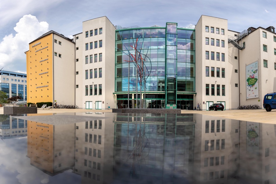 In der Stadtbibliothek von Chemnitz soll ein neuer Projektraum entstehen. Für die Umsetzung stellt der Bund rund 175.000 Euro bereit (Archivbild).