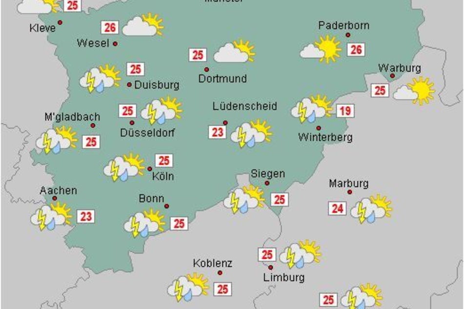 Zweigeteilt: Der Norden NRWs bleibt am Dienstag wohl trocken, im Süden ziehen neue Gewitter heran.