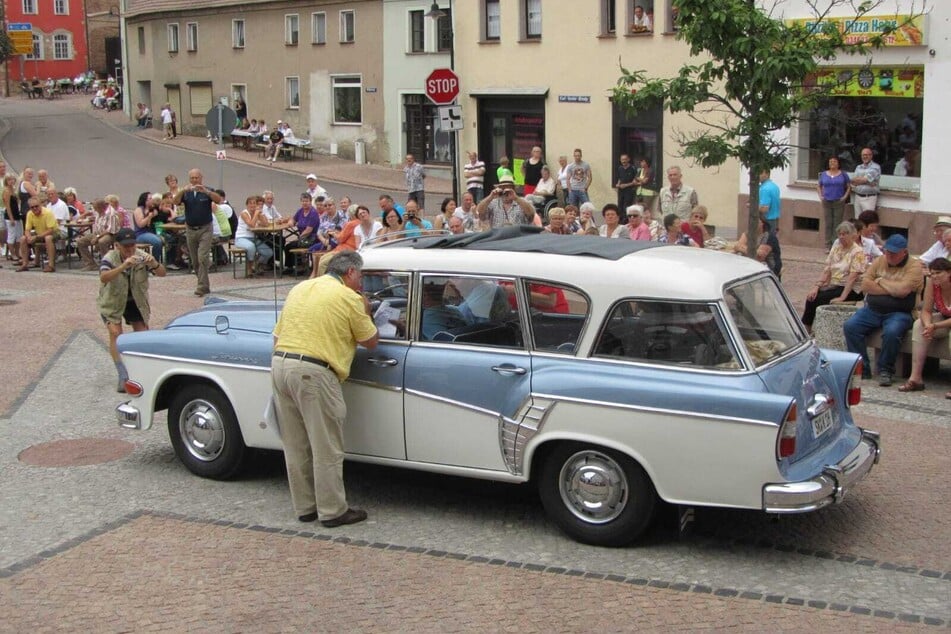 Dieser Sachsenring P240 Kombi war als Übertragungswagen im Einsatz und wird ab September im Fahrzeugmuseum ausgestellt.