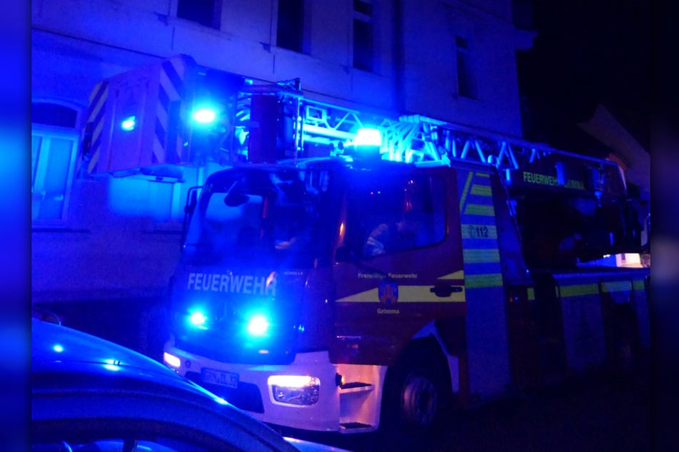 Rettungseinsatz Mittwochnacht an der Schulstraße in Grimma.