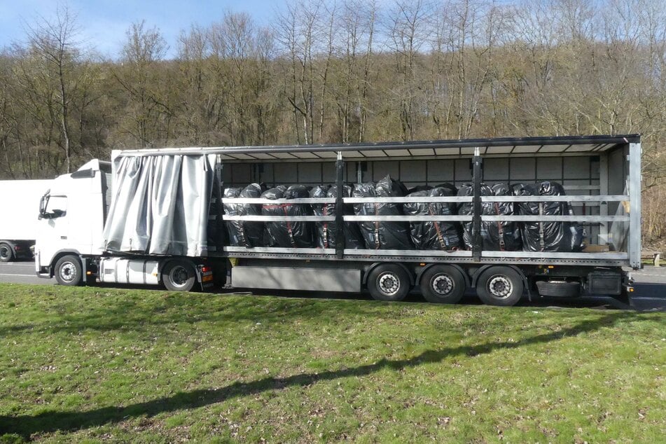 Auf dem Lastwagen waren 20 sogenannter Big Packs geladen.