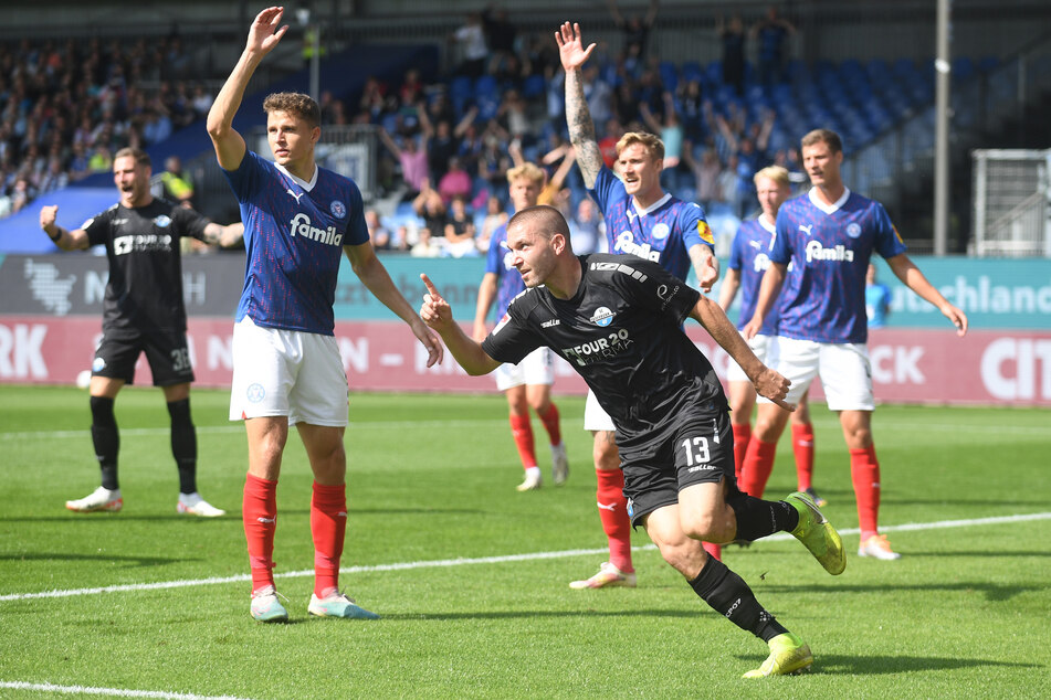 Robert Leipertz (32), der vor seiner Zeit in Magdeburg beim SC Paderborn gekickt hat, wird zum SSV Ulm verliehen.