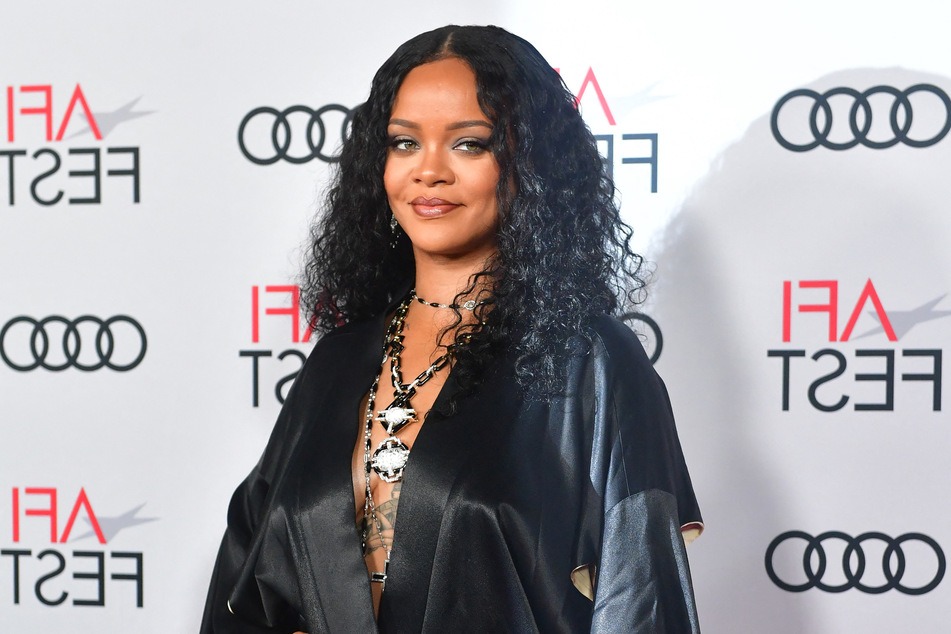 A little tea has circulated the internet which alleges Rihanna could be hitting the road following her Super Bowl debut.