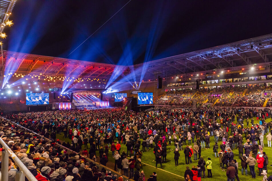 Bis zu 20 000 Zuschauer werden zum Konzert im Rudolf-Harbig-Stadion erwartet.