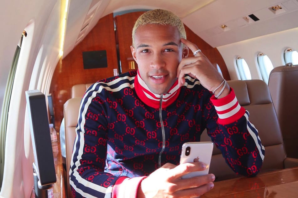 YouTuber Simon Desue (34) protzte gerne mit seinem Luxusleben. Nun sitzt er in Dubai wohl im Gefängnis.