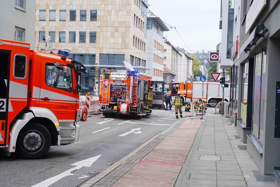 Die Rettungskräfte waren mit mehreren Einsatzfahrzeugen vor Ort.