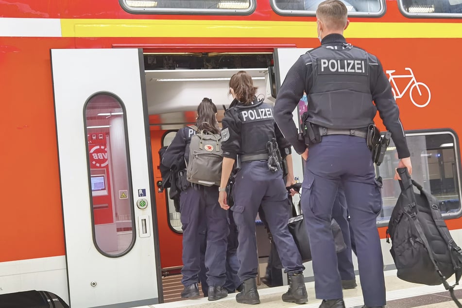 Die Bundespolizei verschärft die Verbote an vereinzelten Bahnhöfen in der Hauptstadt. (Symbolbild)