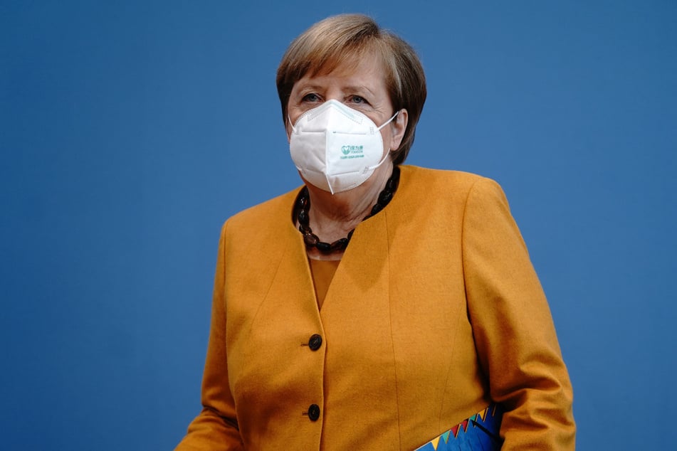 Angela Merkel beantwortet auf einer Pressekonferenz Fragen zu den neuen Corona-Beschränkungen.
