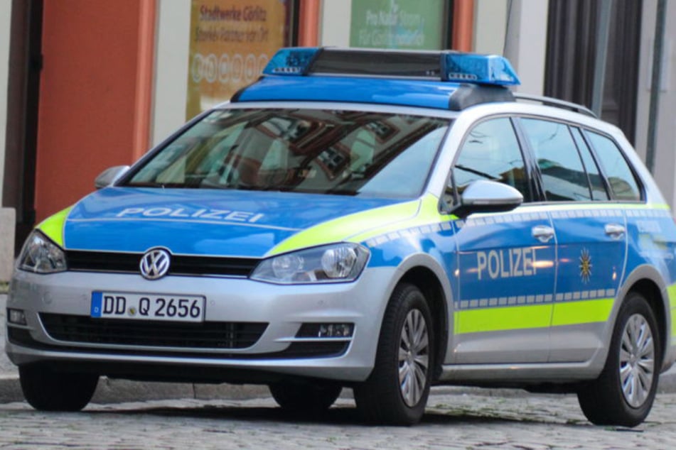 Die Polizei Dresden ermittelt wegen Körperverletzung. (Symbolbild)