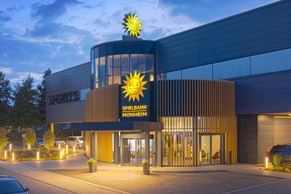 Die Merkur Spielbank Monheim An der Spielbank 1.