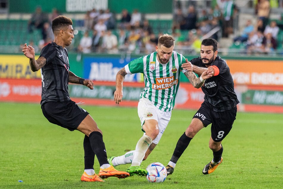 Nach sieben Jahren in Deutschland wechselte Guido Burgstaller (35, M.) im Sommer 2022 zu Rapid Wien.