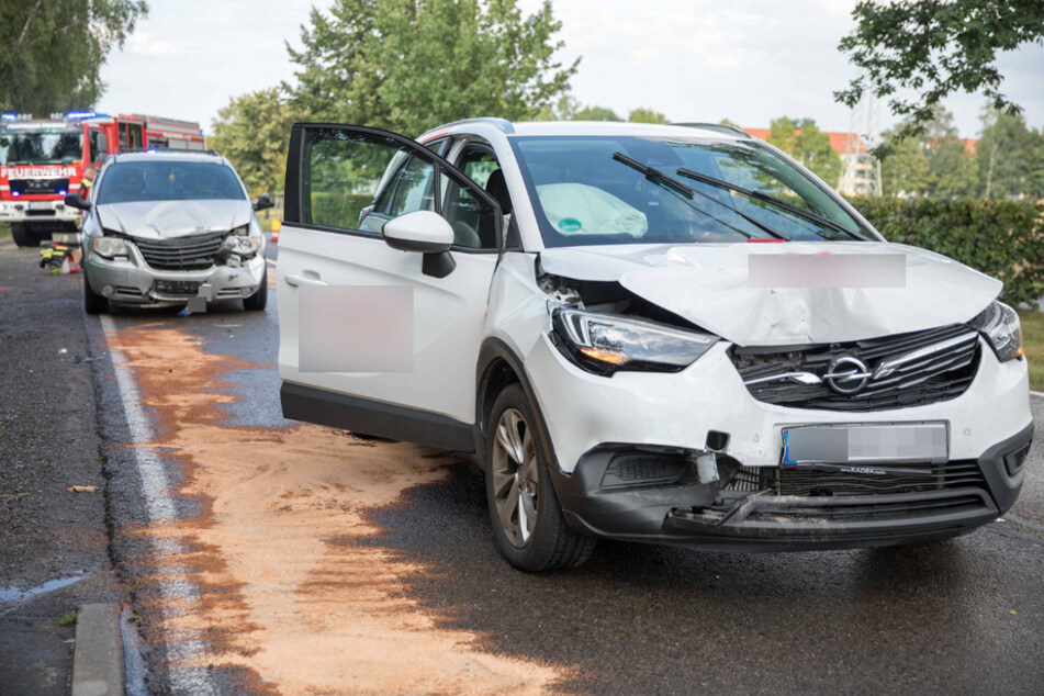 Am Freitag ist auf der B101 in Freiberg ein Chrysler auf einen Opel aufgefahren, der dann noch auf einen Mercedes geschoben wurde.