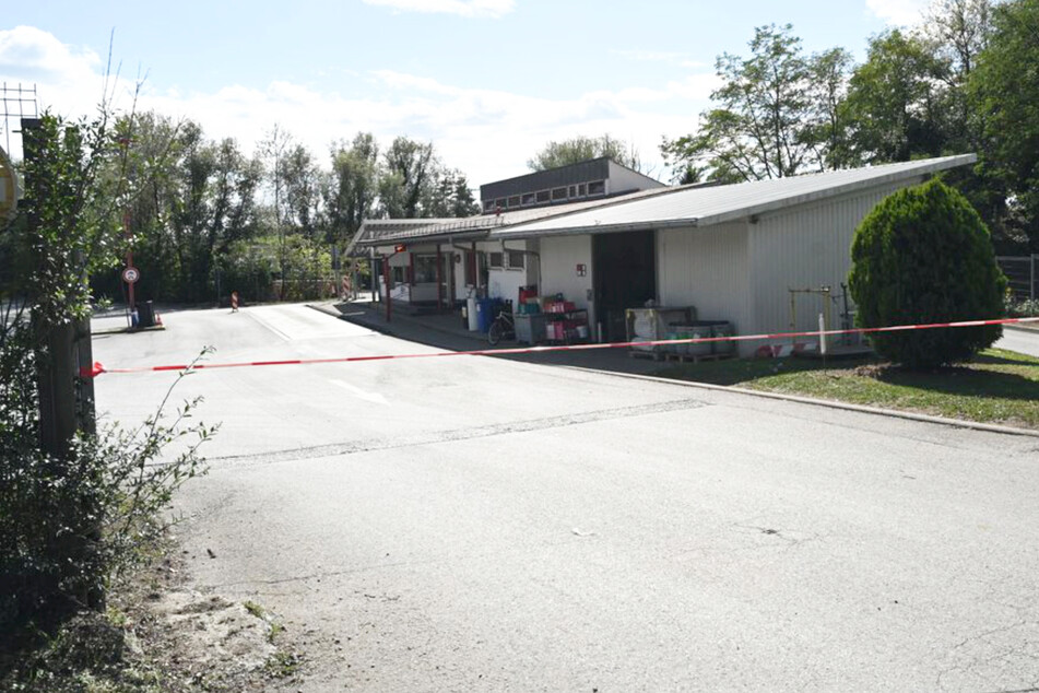 Explosion erschüttert Recyclinghof: Mitarbeiter schwer verletzt